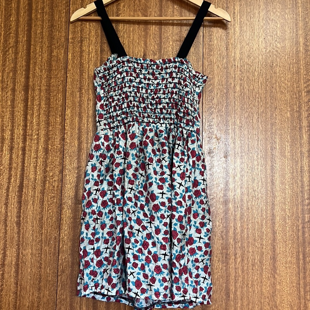 Airplanes & Roses Dress - Picture 3 of 4